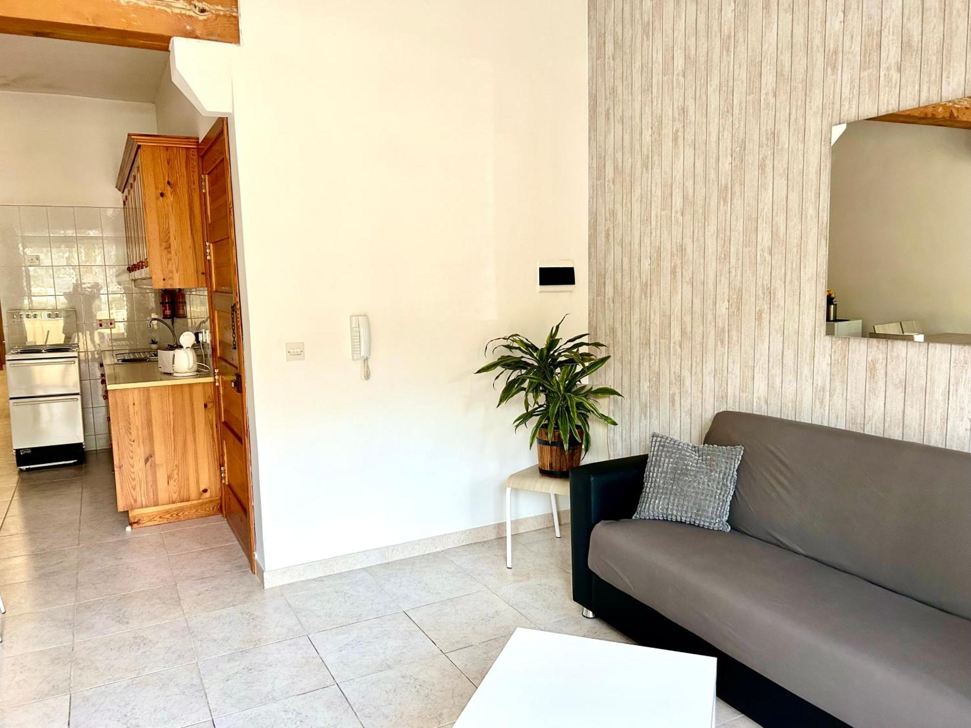 Arzella Apartments Xlendi Stylish Stay Near Beach Local Eats كْسْليندي المظهر الخارجي الصورة
