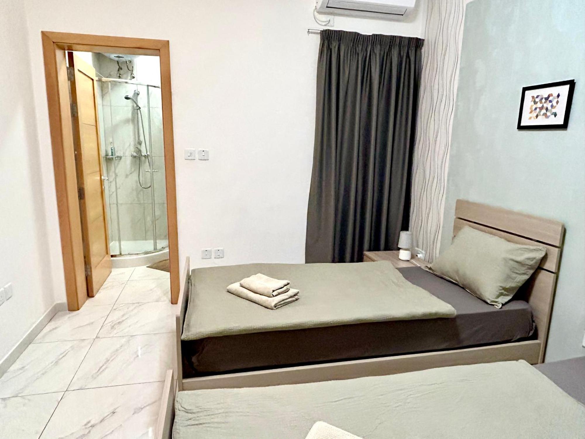 Arzella Apartments Xlendi Stylish Stay Near Beach Local Eats كْسْليندي المظهر الخارجي الصورة