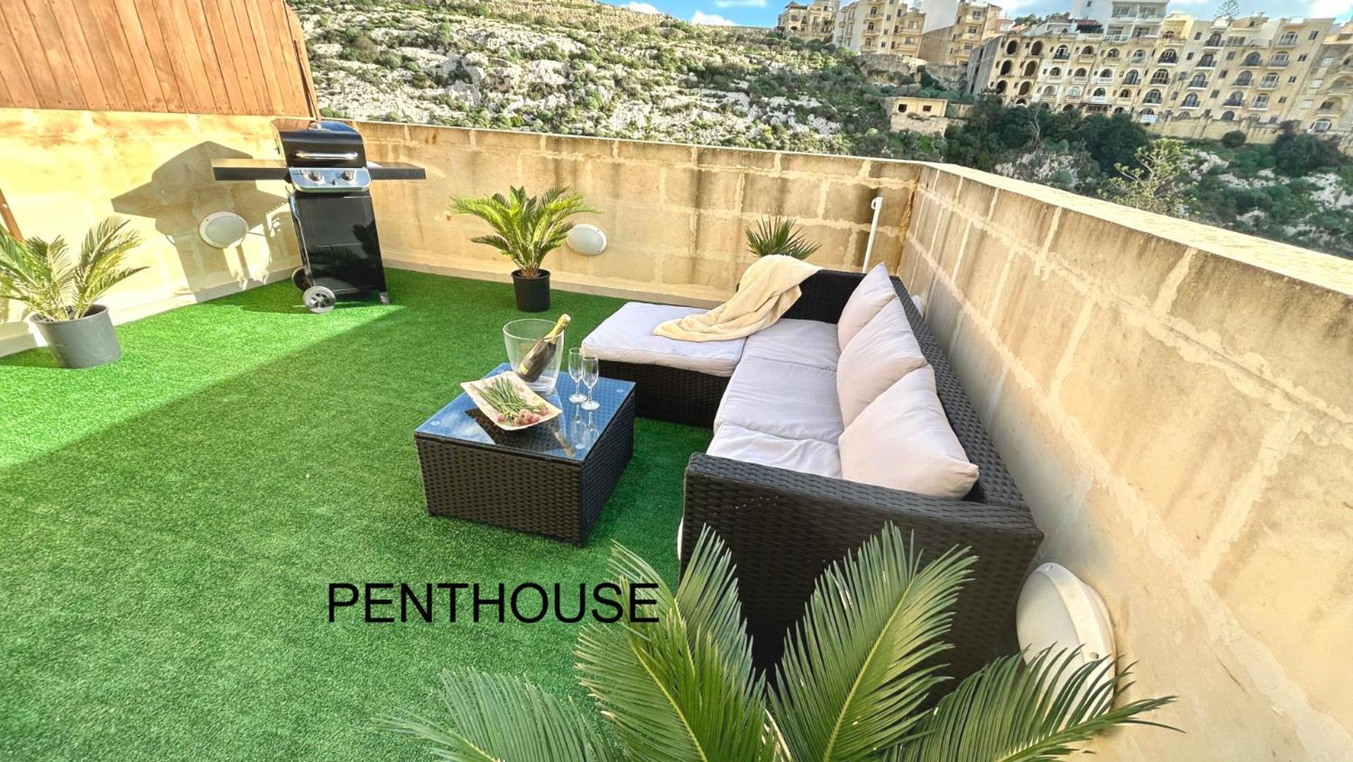 Arzella Apartments Xlendi Stylish Stay Near Beach Local Eats كْسْليندي المظهر الخارجي الصورة