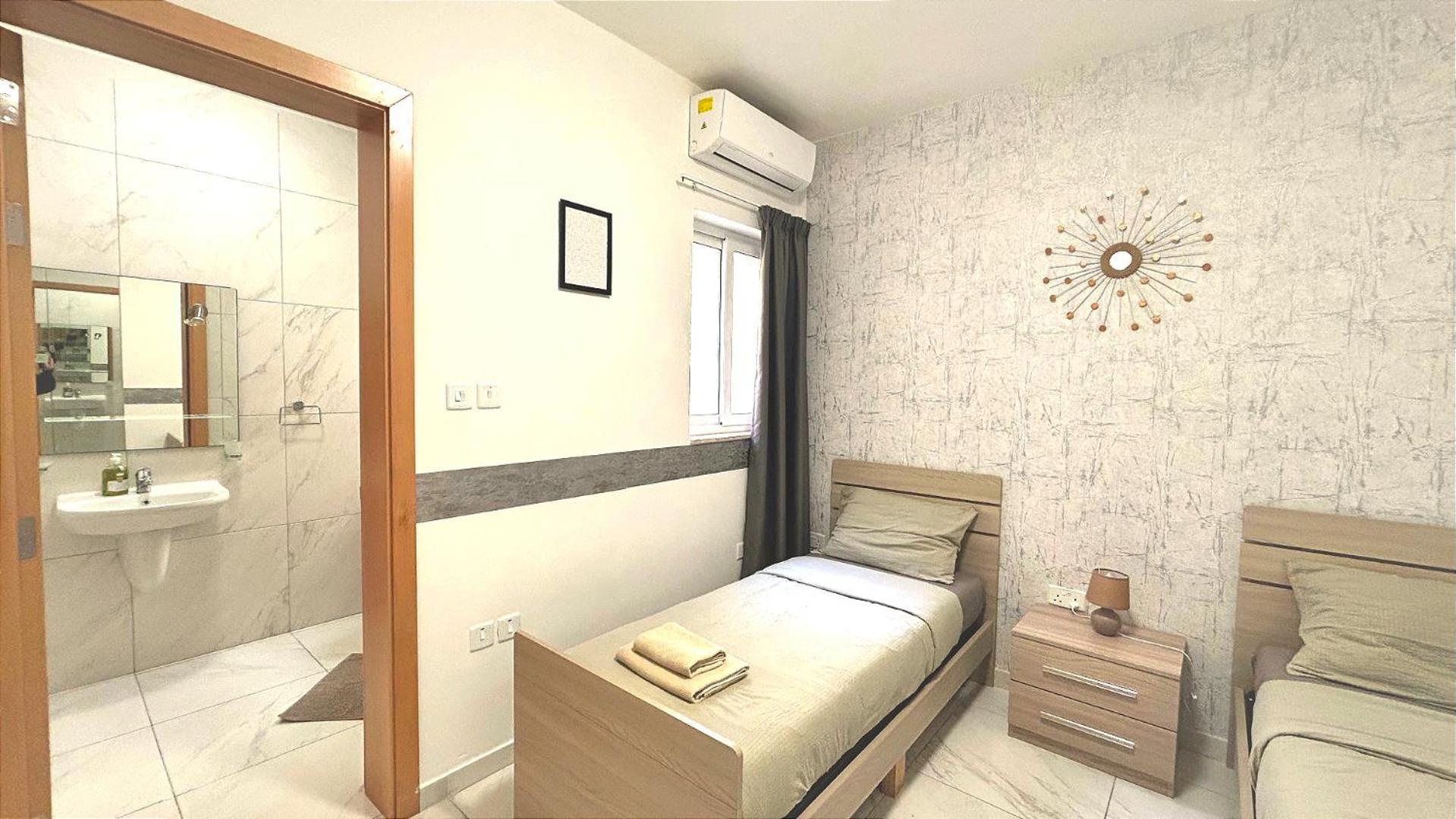 Arzella Apartments Xlendi Stylish Stay Near Beach Local Eats كْسْليندي المظهر الخارجي الصورة
