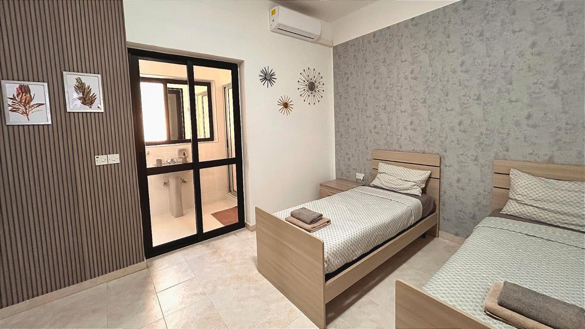 Arzella Apartments Xlendi Stylish Stay Near Beach Local Eats كْسْليندي المظهر الخارجي الصورة