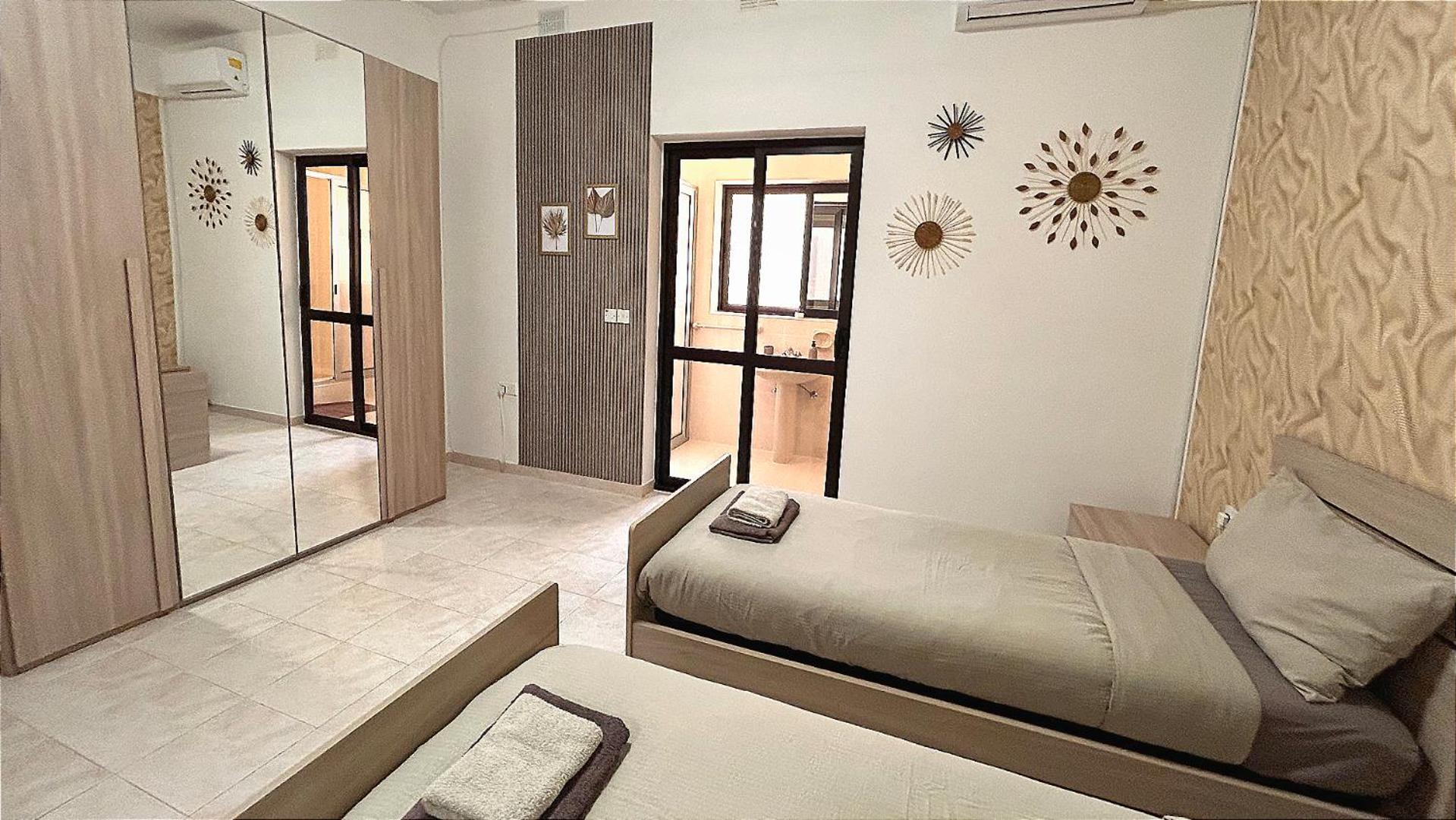 Arzella Apartments Xlendi Stylish Stay Near Beach Local Eats كْسْليندي المظهر الخارجي الصورة