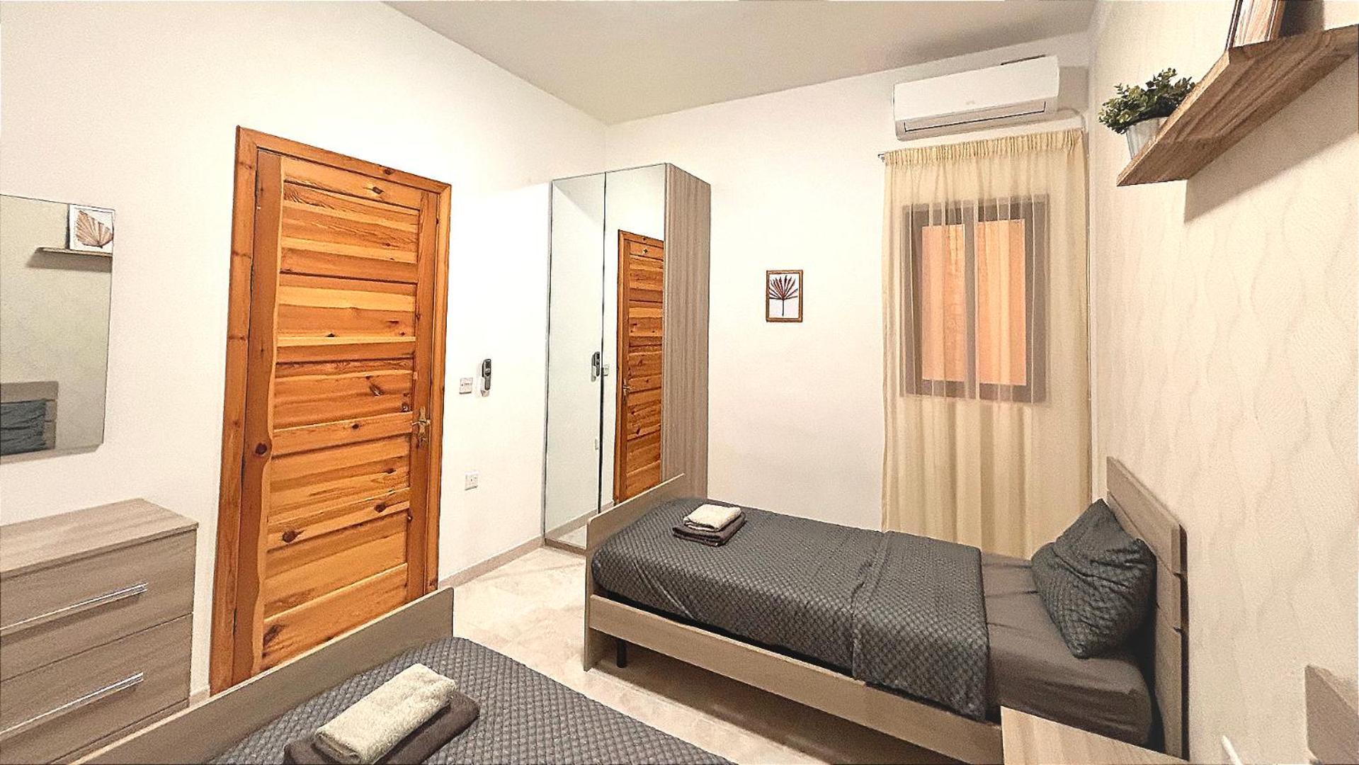 Arzella Apartments Xlendi Stylish Stay Near Beach Local Eats كْسْليندي المظهر الخارجي الصورة